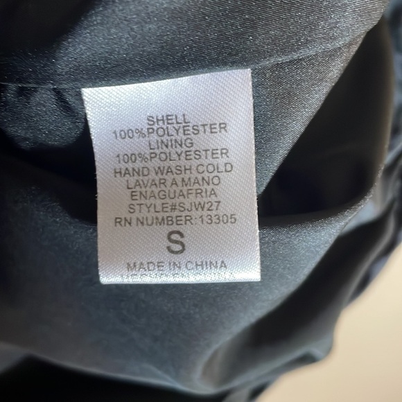 San Joy Vest‎ - Picture 4 of 5